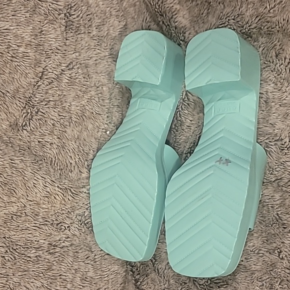 Gucci Rubber Slide Sandal Green Logo open toe 2” block heel Jelly mules 38 US 8 - Picture 9 of 11
